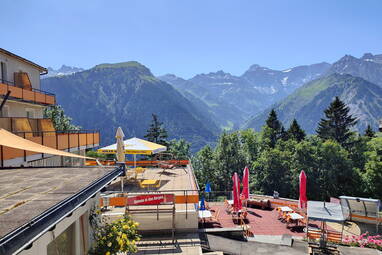 Adrenalin Backpackers Hostel Braunwald - Swiss Hostels